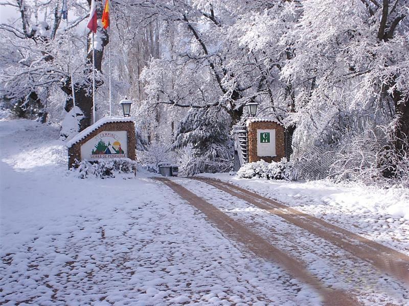 Cabanas Camping Sierra De Пеньяскоса Экстерьер фото