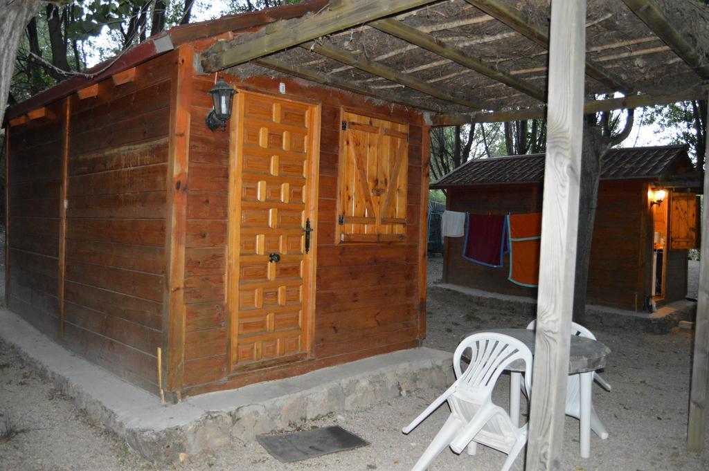 Cabanas Camping Sierra De Пеньяскоса Экстерьер фото